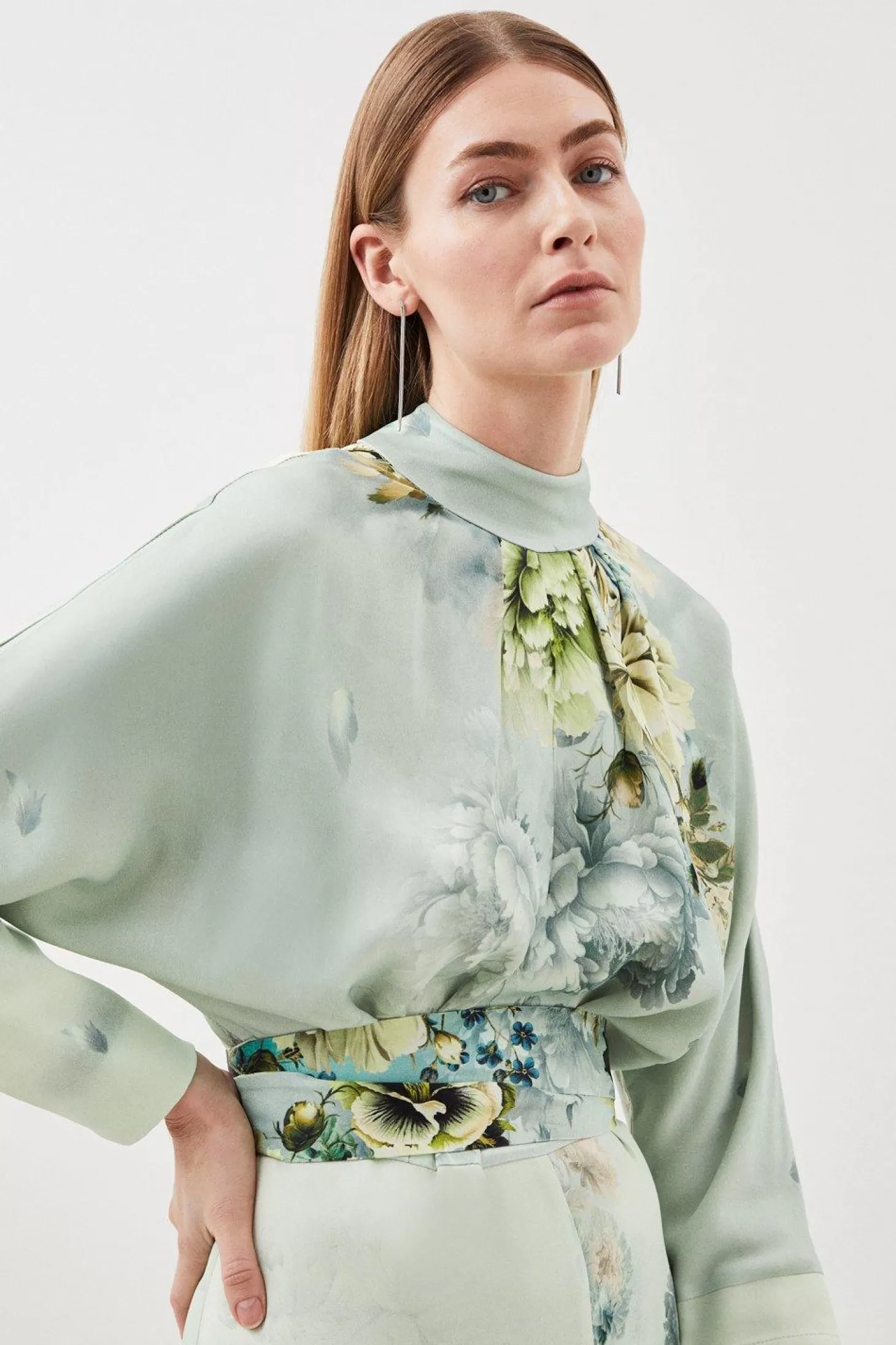 Karen Millen Petite Garden Floral Woven Viscose Satin Batwing Midi Dress