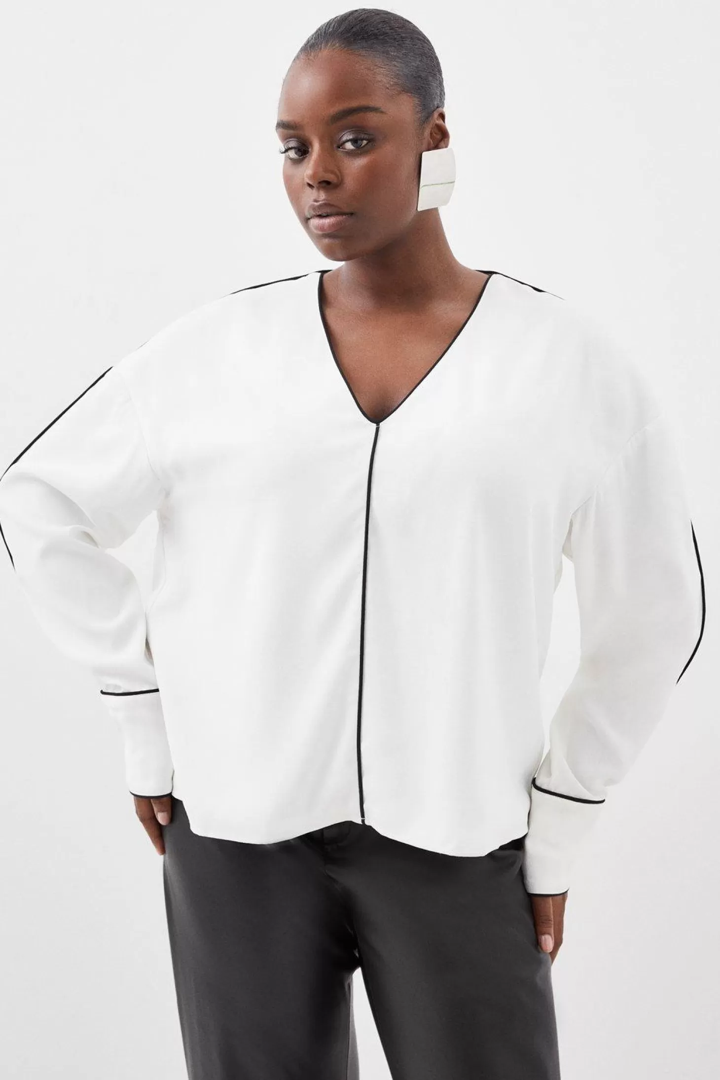 Karen Millen Plus Size Mono Satin Back Woven Crepe Contrast Blouse