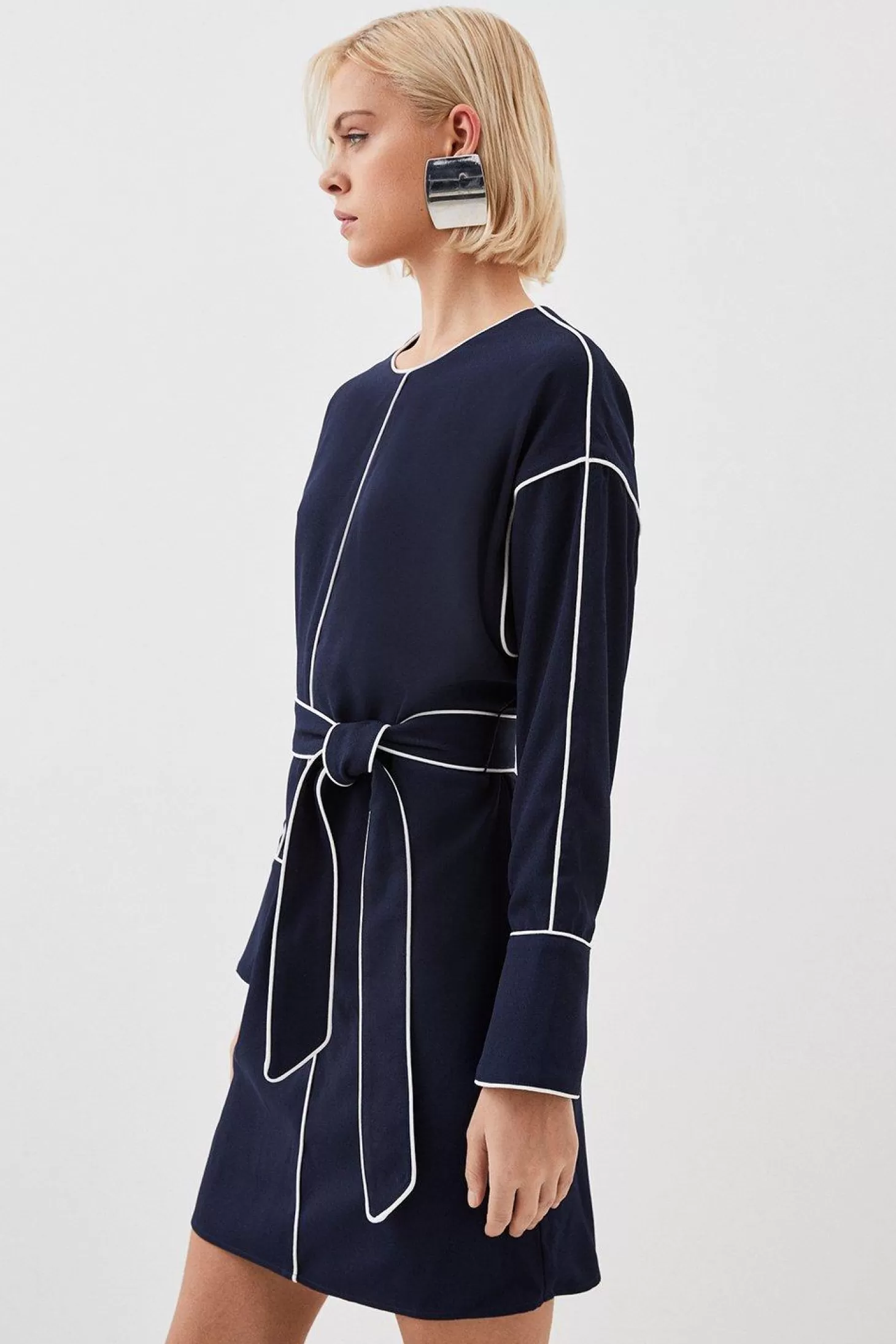 Karen Millen Tall Mono Satin Back Woven Crepe Contrast Piping Mini Dress