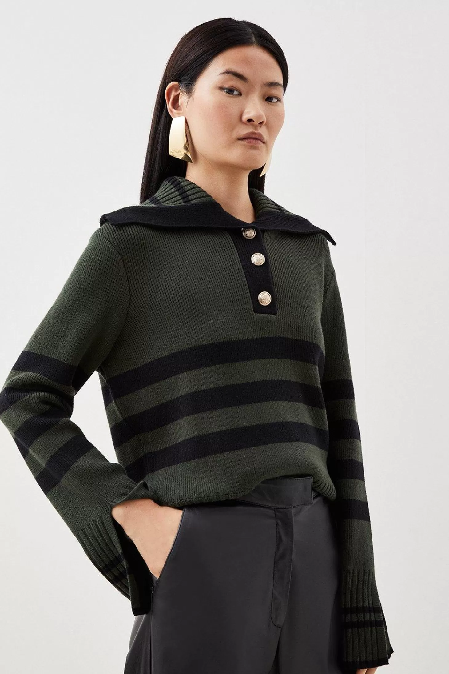 Karen Millen Viscose Blend Chunky Knit Button Up Fly Collar d Sweater